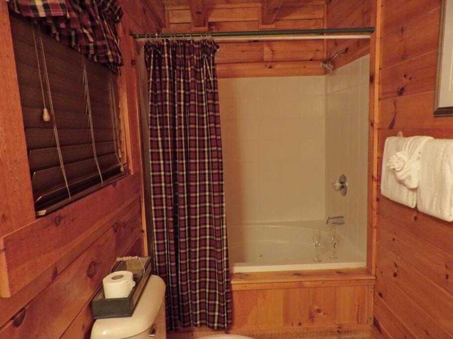 Villa Yogi'S Den: Breathtaking Views! 3 Min To Dollywood, On 1 Acre! Sevierville Exterior foto