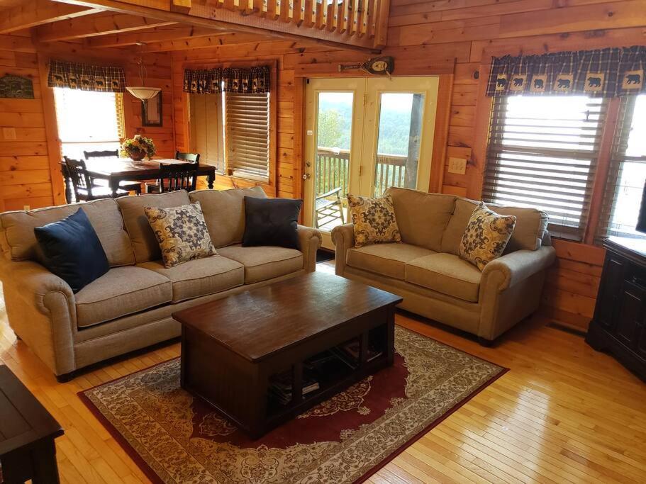 Villa Yogi'S Den: Breathtaking Views! 3 Min To Dollywood, On 1 Acre! Sevierville Exterior foto